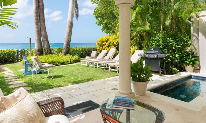 Old Trees Bay House | Steps from the Sea with Cook & Plunge Pool - Chanel No. 5