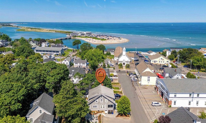 Ogunquit House | Steps to Beach & Downtown OGT | Porch w Ocean View