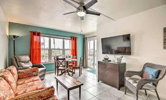 South Padre Island Apartment | Steps to Beach Beach Haven with Shared Amenities