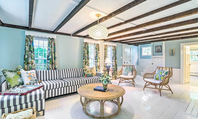 Dennis Cottage | Steps to Dennis Village! 'The Blue Scallop' Home