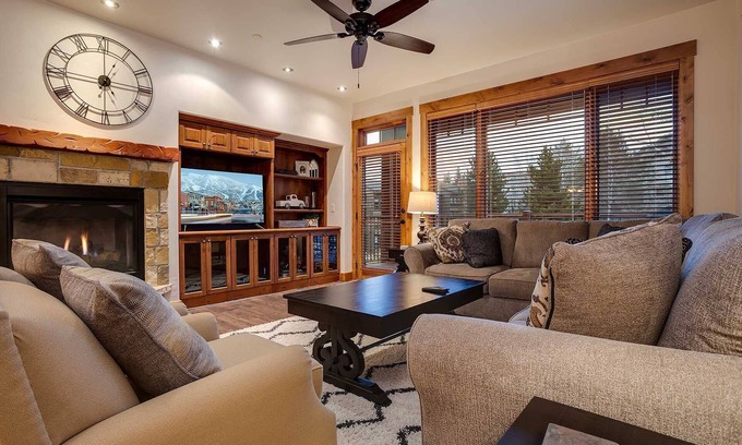 Steamboat Springs Condo | *Steps to Gondola* 5 Bedroom 5 Bath *