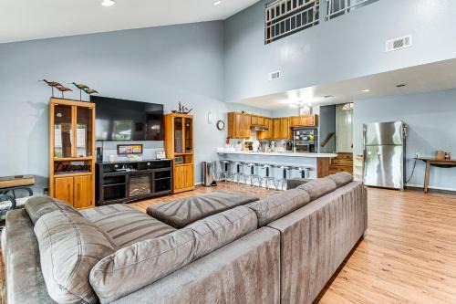 Cape Royale House | Steps to Marina Coldspring Retreat with Lake View