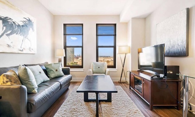 Aurora Highlands Apartment | Steps to Metro 2 BR | Pentagon City | Pet-Friendly