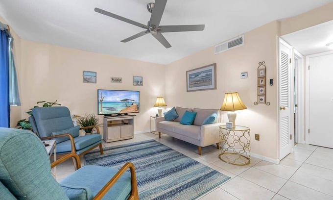 Cocoa Beach Condo | Steps to the Beach – Cozy 2-Bedroom Condo