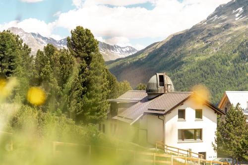 St. Moritz Bed & Breakfast | Sternwarte by Randolins