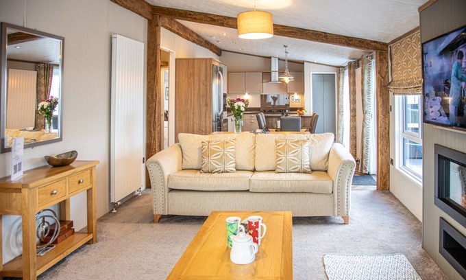 St. Andrews Cottage | Stewart Resort Lodge 26 - a lodge that sleeps 6 guests in 3 bedrooms