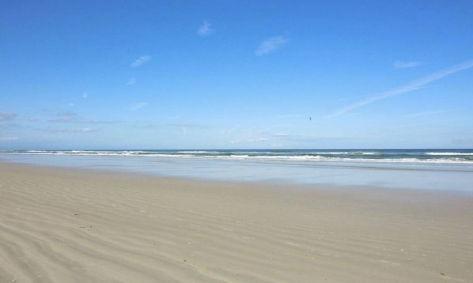 Seawinds Condo | Still Waters luxury beachfront condo with amazing views!