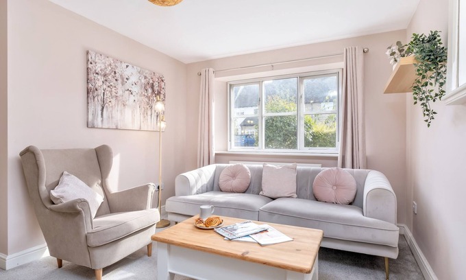 Stamford House | Stone cottage - In the Heart of Stamford