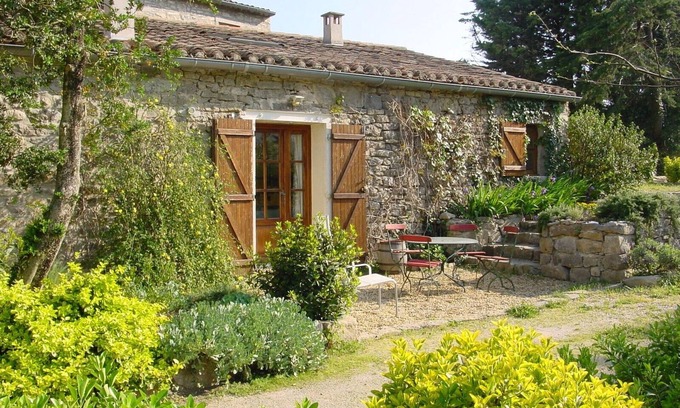 Lauret House | Stone house with garden, quiet, south of France. Wine village, near Montpellier