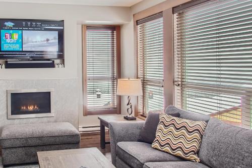 Big White Ski Resort Apartment | Stonegate Resort Unit B102