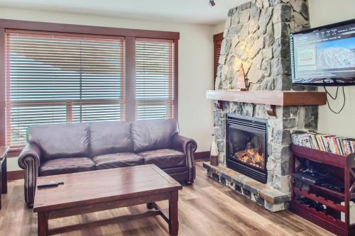Big White Ski Resort Apartment | Stonegate Resort Unit C202