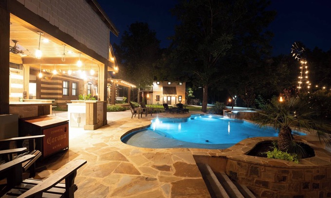 Fredericksburg Cottage | Stoney Creek Suite @ Lost Creek Lodge 2 Blocks to Main Street Shop/Restaurants