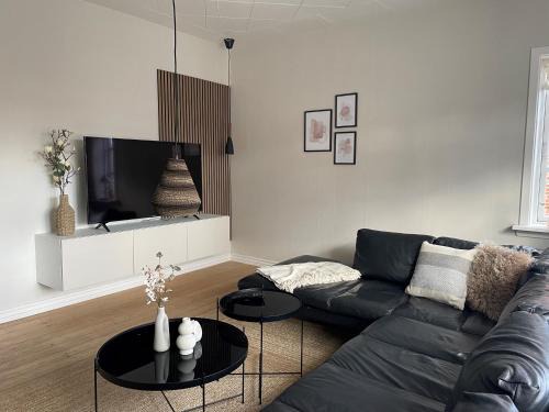 Holstebro Apartment | Stor lys lejlighed på 100 kvm, central beliggenhed