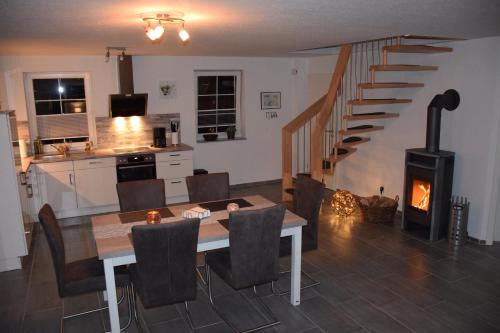 Warin House | Storchennest