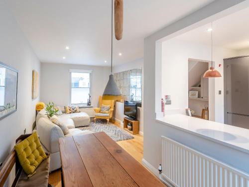 Lincoln House | Strugglers Retreat - Uk32878