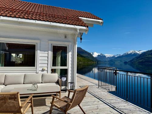 Stryn House | Stryn Fjord Lodge Faleide