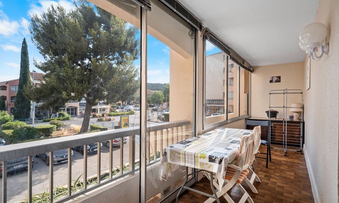 Saint-Mandrier-sur-Mer Apartment | Studio '200m from the Beach'