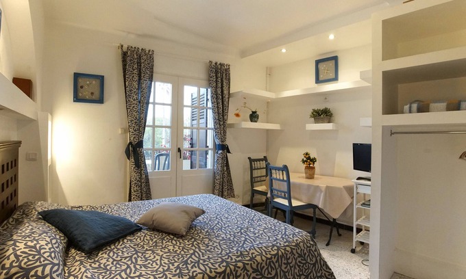 Giens Apartment | Studio 2 Pers. sur Presquîle de giens, hyeres, var, face à Porquerolles