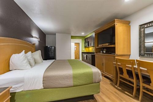 Plano Hotel | Studio 6-Plano, TX