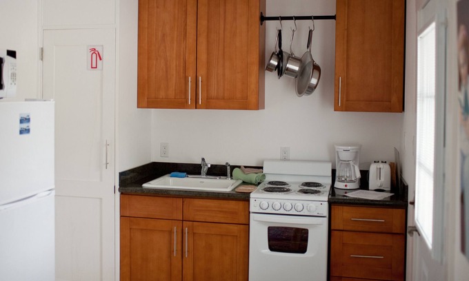 Eastsound Apartment | Studio Apartment in Eastsound, the Heart of Orcas Island - Chinook 4