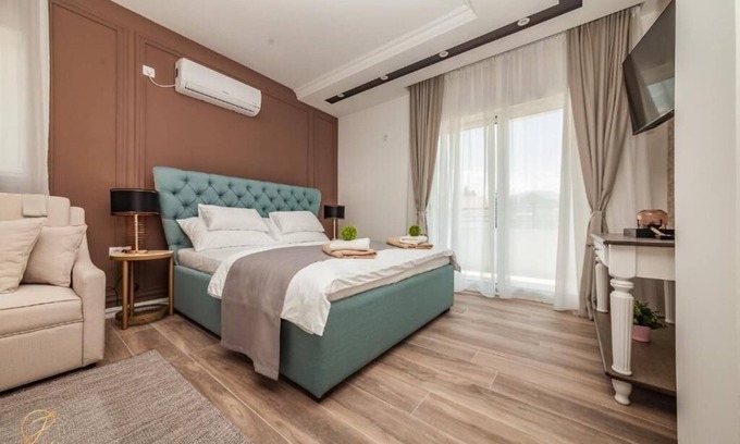 Bijela Apartment | Studio Apartment with Side Sea View and Balcony