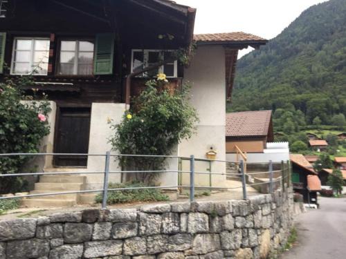 Gsteigwiler House | Studio By Apartments Capricorn No Parking