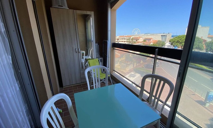 Le Port Apartment | Studio cabin 2* for 4 people, beach 200m, private parking