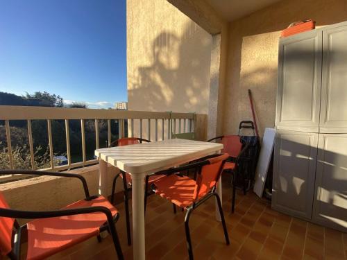 Sainte-Maxime Apartment | Studio cabine avec balcon, piscine et parking - Sainte Maxime - FR-1-226-509