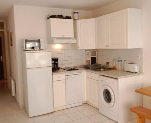 Mediterranee Apartment | Studio cabine équipée pour 4 personnes 4CALYI/2