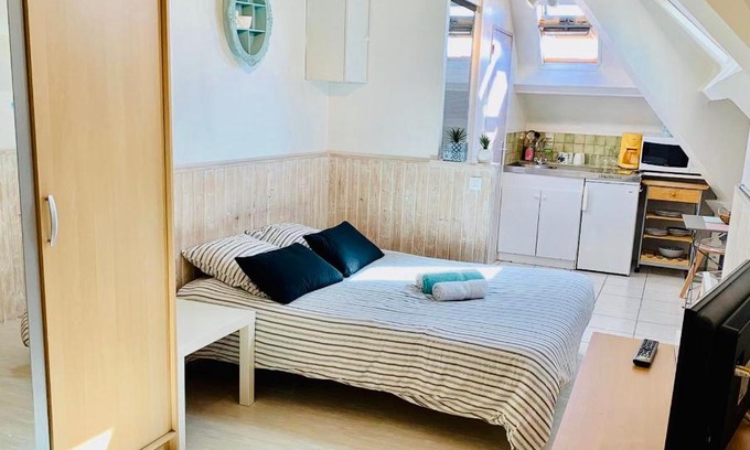 Saint-Julien Apartment | Studio Confort, en face du campus 1 et du tramway