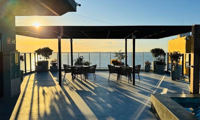 Vitoria Apartment | Studio Deluxe Vitoria - Bahia of All Saints.