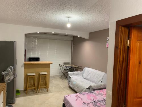 L'Autre-Bord Apartment | Studio ds résidence sécurisée avec vue & accès à la mer .