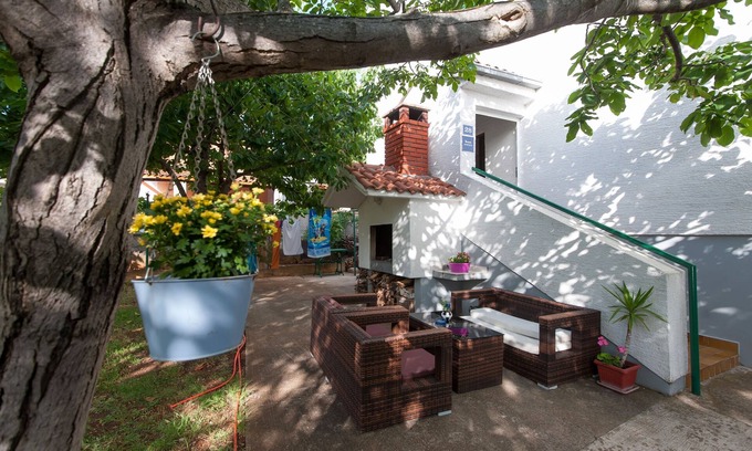 Turanj Apartment | Studio flat with air-conditioning Turanj, Biograd (AS-6445-a)