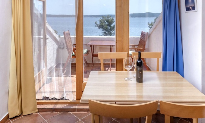 Zavala Apartment | Studio flat near beach Zavala, Hvar (AS-2061-a)