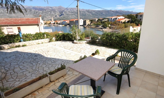 Vinjerac Apartment | Studio flat with terrace and sea view Vinjerac, Zadar (AS-3248-c)
