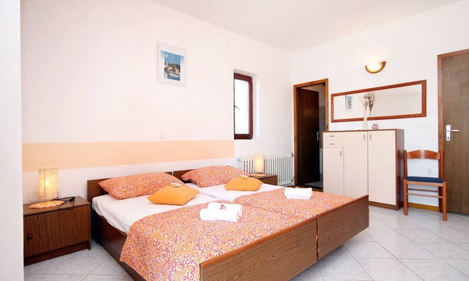 Hvar Old Town Apartment | Studio flat with terrace and sea view Hvar (AS-591-a)