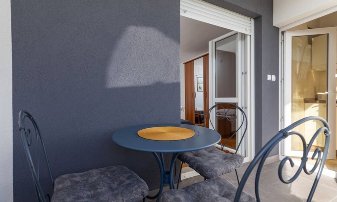 Omis Apartment | Studio flat with terrace Omiš (AS-2745-b)