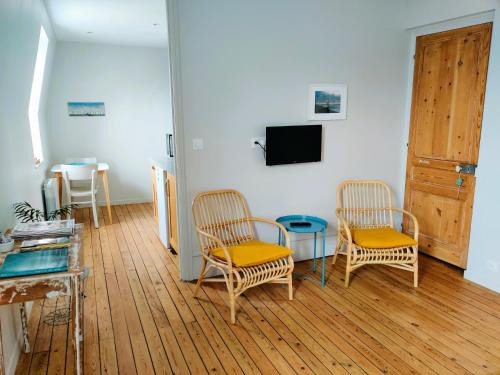 Cayeux-sur-Mer Apartment | Studio "Gris galet" au 2ème étage, à 200M de la plage
