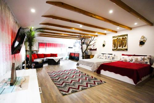 Constanta House | Studio Madi - Close to beach