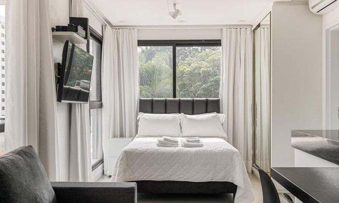 Agronomica House | Studio moderno próx. ao shopping | Centro