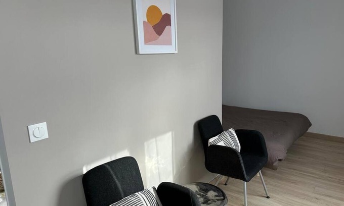 Noisy-le-Grand Apartment | Studio - Proche Centrex & Disneyland