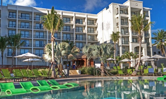 Mameyes II Condo | Studio w/Mini Kitchen, Balcony, Dining, Bar, Concierge, Massage, Movies +more!