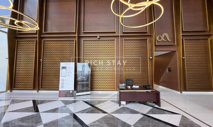 Jebel Ali Apartment | Stunning 1BR in Stella Maris, City View, Marina