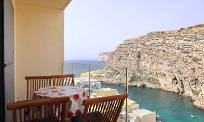 Xlendi Apartment | Stunning 3BR Apt with Sea views in Xlendi Gozo!