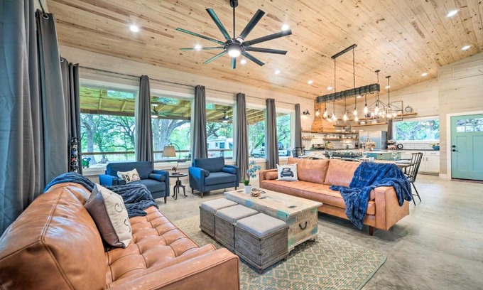 Blanco House | Stunning Blanco Home with Direct River Access!