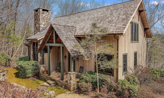 Lake Toxaway Cottage | Stunning Cabin in Catatoga Private Gated Community