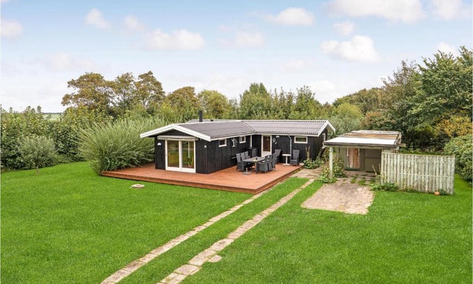 Assens House | Stunning Home In Assens With Kitchen