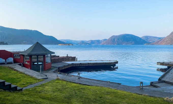 Farsund House | Stunning home in Farsund with sauna