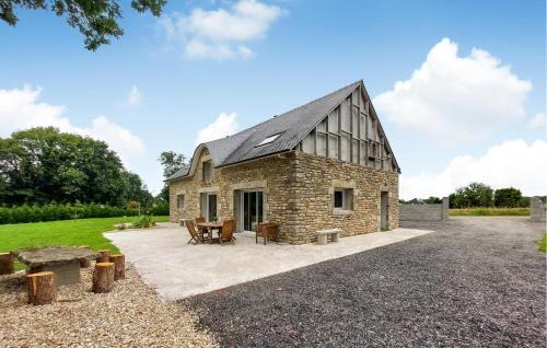 Guegon House | Stunning Home In Guégon With Wifi