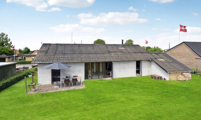 Aarosund House | Stunning home in Haderslev with WiFi